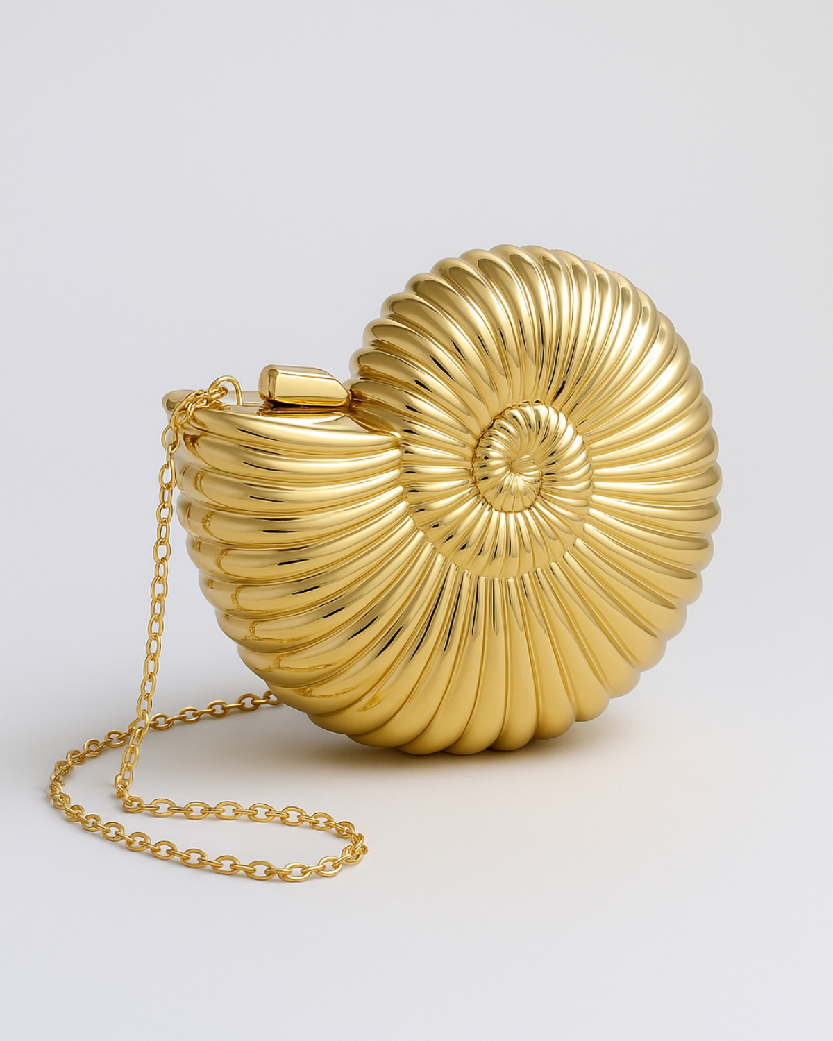 Pamela Seashell Elegant Mini Summer Clutch - Gold